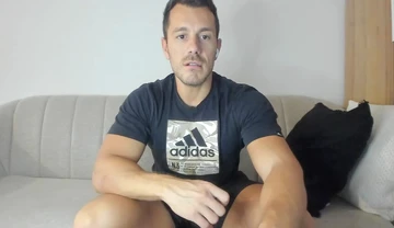 oberto4ever show from Chaturbate on 2024-08-30 17-28