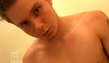 Gay Shoots Oozing Warm Load In His White Undies