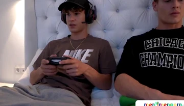 Alan and Melvin – Do You Wanna Play?