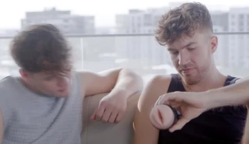 Buddies Carter Collins and Oliver Mark decide to jerk off with it together