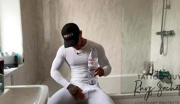 by request-TATTOOED MUSCLE STUD PLAYS WITH HIMSELF - 4 SCENES 720P