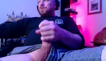 Chubby Guy Stroking and Cumming